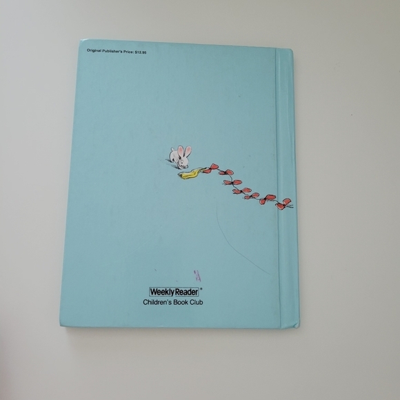 Curious George Flies A Kite children books - Picture 2 of 4